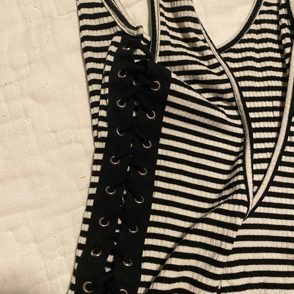 LF bodysuit - Picture 3 of 4